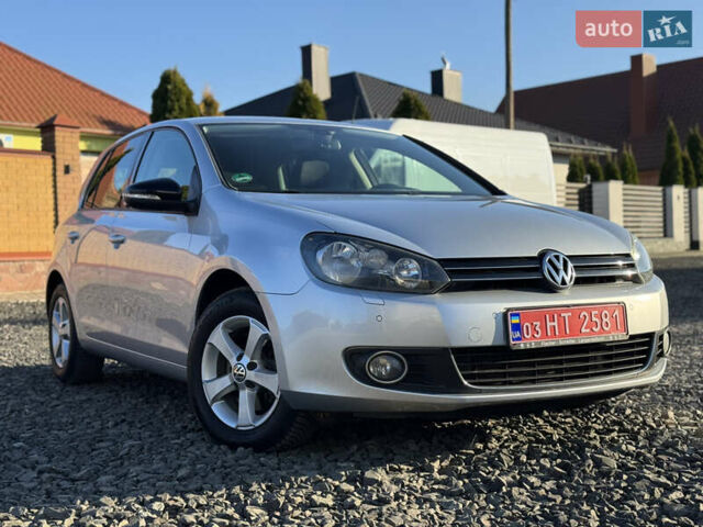 Серый Фольксваген Гольф, объемом двигателя 1.39 л и пробегом 200 тыс. км за 9200 $, фото 1 на Automoto.ua