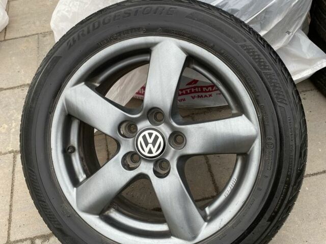 Серый Фольксваген Гольф, объемом двигателя 1.6 л и пробегом 212 тыс. км за 7950 $, фото 8 на Automoto.ua