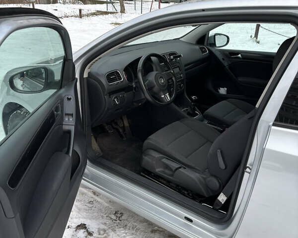 Серый Фольксваген Гольф, объемом двигателя 1.39 л и пробегом 185 тыс. км за 6400 $, фото 11 на Automoto.ua