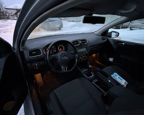 Серый Фольксваген Гольф, объемом двигателя 1.39 л и пробегом 185 тыс. км за 6400 $, фото 9 на Automoto.ua