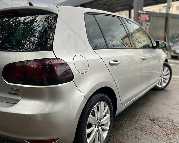 Серый Фольксваген Гольф, объемом двигателя 1.6 л и пробегом 305 тыс. км за 8200 $, фото 2 на Automoto.ua