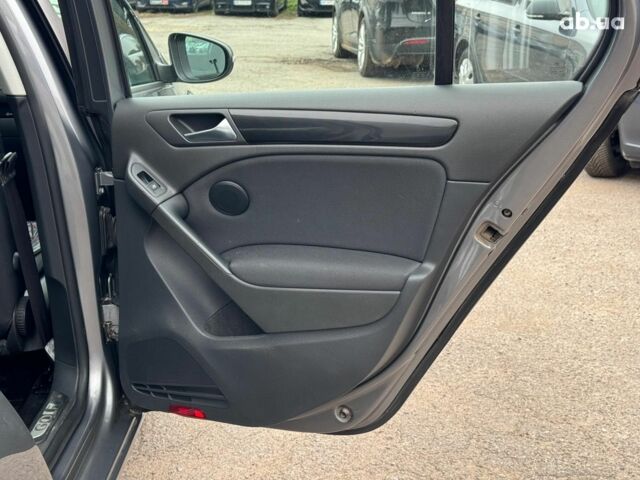 Сірий Фольксваген Гольф, об'ємом двигуна 1.6 л та пробігом 250 тис. км за 8690 $, фото 18 на Automoto.ua