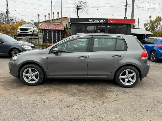 Сірий Фольксваген Гольф, об'ємом двигуна 1.6 л та пробігом 250 тис. км за 8690 $, фото 8 на Automoto.ua