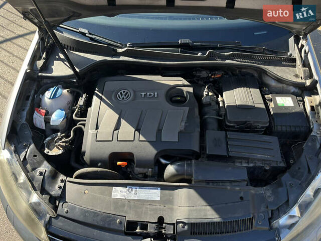 Сірий Фольксваген Гольф, об'ємом двигуна 1.6 л та пробігом 228 тис. км за 9700 $, фото 24 на Automoto.ua