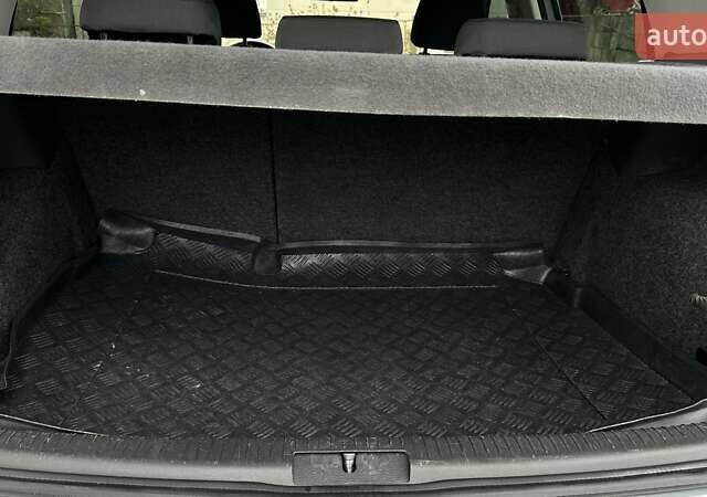 Сірий Фольксваген Гольф, об'ємом двигуна 1.6 л та пробігом 197 тис. км за 7750 $, фото 24 на Automoto.ua