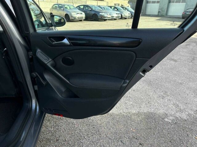 Серый Фольксваген Гольф, объемом двигателя 1.4 л и пробегом 248 тыс. км за 7999 $, фото 20 на Automoto.ua