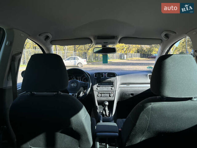 Сірий Фольксваген Гольф, об'ємом двигуна 1.6 л та пробігом 228 тис. км за 9700 $, фото 7 на Automoto.ua