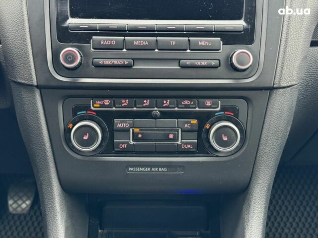 Сірий Фольксваген Гольф, об'ємом двигуна 1.6 л та пробігом 250 тис. км за 8690 $, фото 27 на Automoto.ua