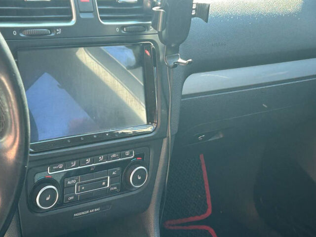 Серый Фольксваген Гольф, объемом двигателя 1.6 л и пробегом 194 тыс. км за 8800 $, фото 11 на Automoto.ua