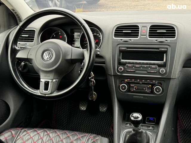 Сірий Фольксваген Гольф, об'ємом двигуна 1.6 л та пробігом 250 тис. км за 8690 $, фото 23 на Automoto.ua