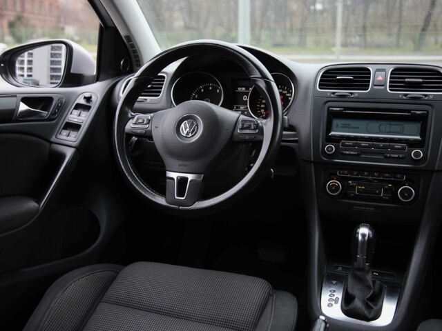 Серый Фольксваген Гольф, объемом двигателя 1.4 л и пробегом 126 тыс. км за 9000 $, фото 10 на Automoto.ua