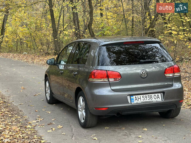 Серый Фольксваген Гольф, объемом двигателя 1.6 л и пробегом 284 тыс. км за 7750 $, фото 4 на Automoto.ua
