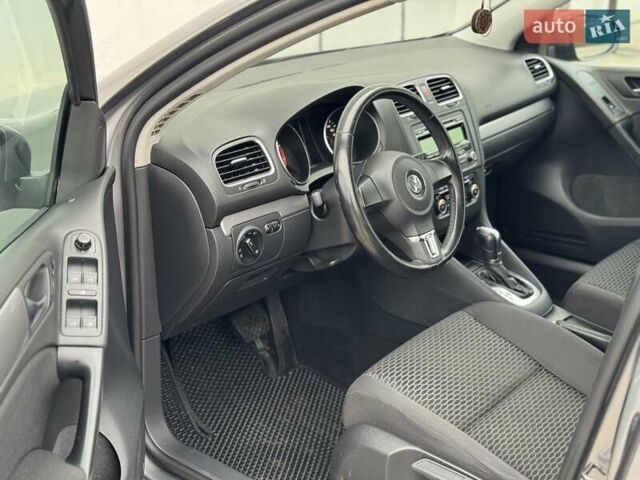 Серый Фольксваген Гольф, объемом двигателя 1.39 л и пробегом 205 тыс. км за 8600 $, фото 42 на Automoto.ua