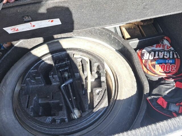 Серый Фольксваген Гольф, объемом двигателя 1.6 л и пробегом 290 тыс. км за 7607 $, фото 5 на Automoto.ua