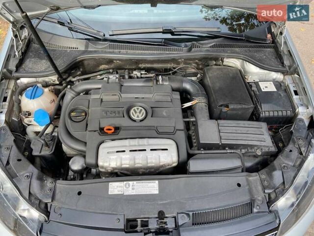 Серый Фольксваген Гольф, объемом двигателя 1.4 л и пробегом 169 тыс. км за 11000 $, фото 21 на Automoto.ua