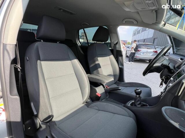 Серый Фольксваген Гольф, объемом двигателя 1.2 л и пробегом 237 тыс. км за 7190 $, фото 33 на Automoto.ua