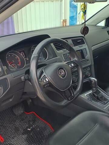 Сірий Фольксваген Гольф, об'ємом двигуна 1.4 л та пробігом 173 тис. км за 11650 $, фото 4 на Automoto.ua