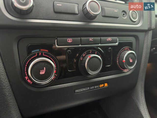 Сірий Фольксваген Гольф, об'ємом двигуна 2 л та пробігом 172 тис. км за 8990 $, фото 13 на Automoto.ua