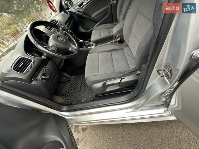 Серый Фольксваген Гольф, объемом двигателя 1.6 л и пробегом 187 тыс. км за 8888 $, фото 29 на Automoto.ua