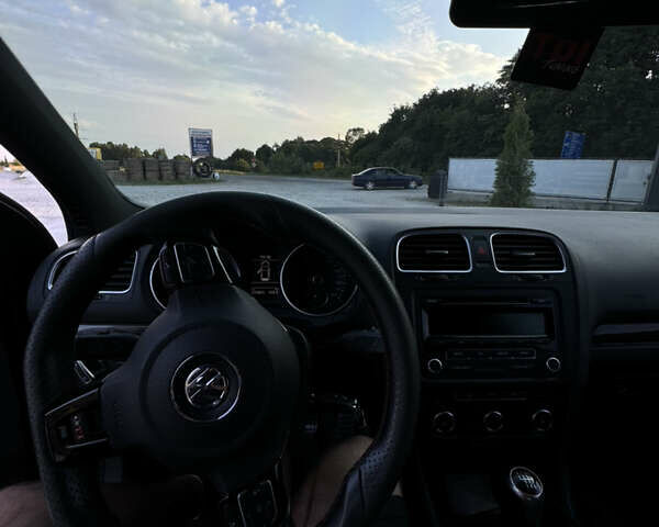 Сірий Фольксваген Гольф, об'ємом двигуна 1.98 л та пробігом 236 тис. км за 10999 $, фото 23 на Automoto.ua