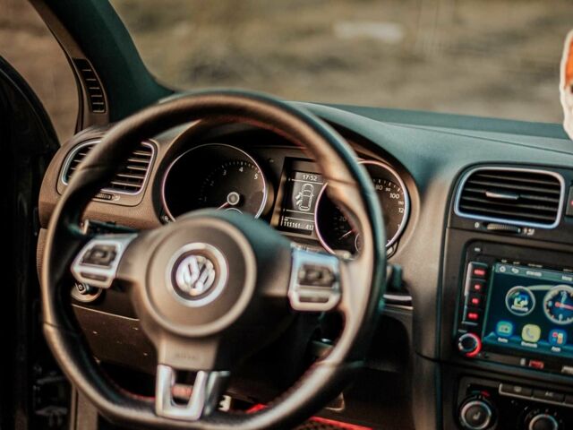 Серый Фольксваген Гольф, объемом двигателя 2 л и пробегом 111 тыс. км за 11500 $, фото 5 на Automoto.ua