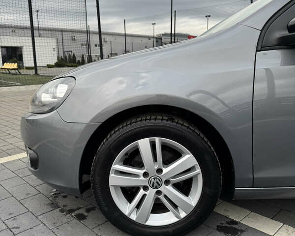 Сірий Фольксваген Гольф, об'ємом двигуна 1.2 л та пробігом 250 тис. км за 9300 $, фото 15 на Automoto.ua