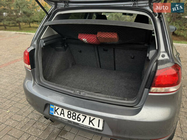 Сірий Фольксваген Гольф, об'ємом двигуна 2 л та пробігом 172 тис. км за 8990 $, фото 18 на Automoto.ua