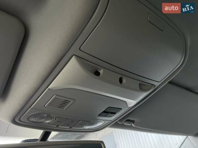 Серый Фольксваген Гольф, объемом двигателя 1.6 л и пробегом 260 тыс. км за 9400 $, фото 50 на Automoto.ua