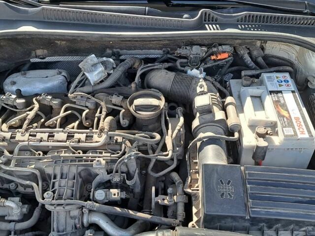 Серый Фольксваген Гольф, объемом двигателя 1.6 л и пробегом 290 тыс. км за 7607 $, фото 4 на Automoto.ua