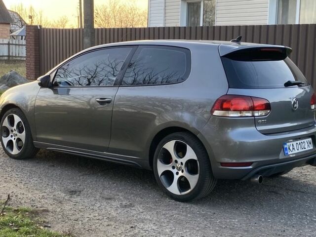 Серый Фольксваген Гольф, объемом двигателя 2 л и пробегом 230 тыс. км за 8100 $, фото 2 на Automoto.ua