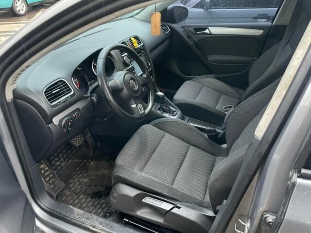 Серый Фольксваген Гольф, объемом двигателя 1.6 л и пробегом 244 тыс. км за 8129 $, фото 4 на Automoto.ua