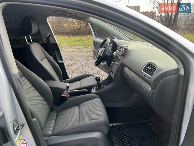 Серый Фольксваген Гольф, объемом двигателя 1.6 л и пробегом 291 тыс. км за 6750 $, фото 28 на Automoto.ua