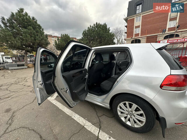 Серый Фольксваген Гольф, объемом двигателя 1.6 л и пробегом 187 тыс. км за 8888 $, фото 31 на Automoto.ua