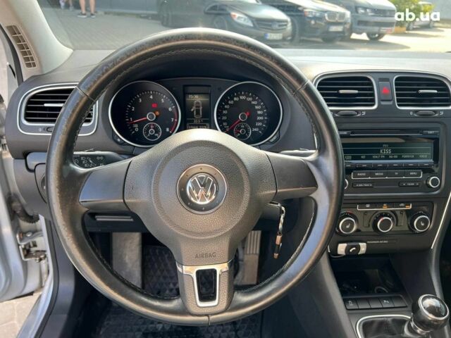Серый Фольксваген Гольф, объемом двигателя 1.2 л и пробегом 237 тыс. км за 7190 $, фото 19 на Automoto.ua