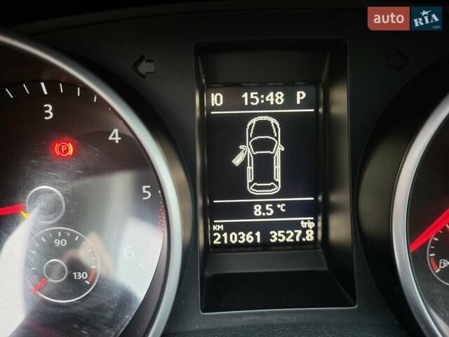 Серый Фольксваген Гольф, объемом двигателя 1.6 л и пробегом 211 тыс. км за 8400 $, фото 3 на Automoto.ua
