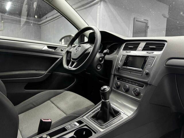 Сірий Фольксваген Гольф, об'ємом двигуна 1.6 л та пробігом 196 тис. км за 8900 $, фото 16 на Automoto.ua