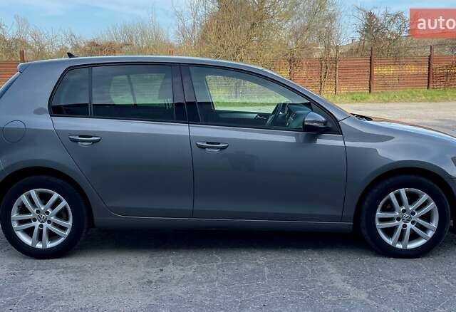 Серый Фольксваген Гольф, объемом двигателя 1.6 л и пробегом 260 тыс. км за 9400 $, фото 9 на Automoto.ua