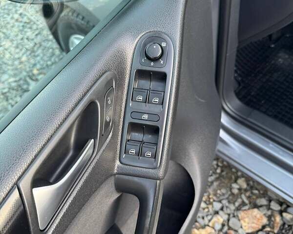 Серый Фольксваген Гольф, объемом двигателя 1.4 л и пробегом 151 тыс. км за 7900 $, фото 29 на Automoto.ua