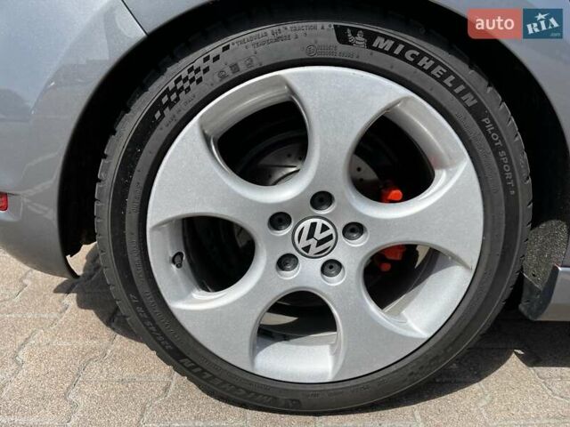 Серый Фольксваген Гольф, объемом двигателя 1.39 л и пробегом 271 тыс. км за 9500 $, фото 13 на Automoto.ua