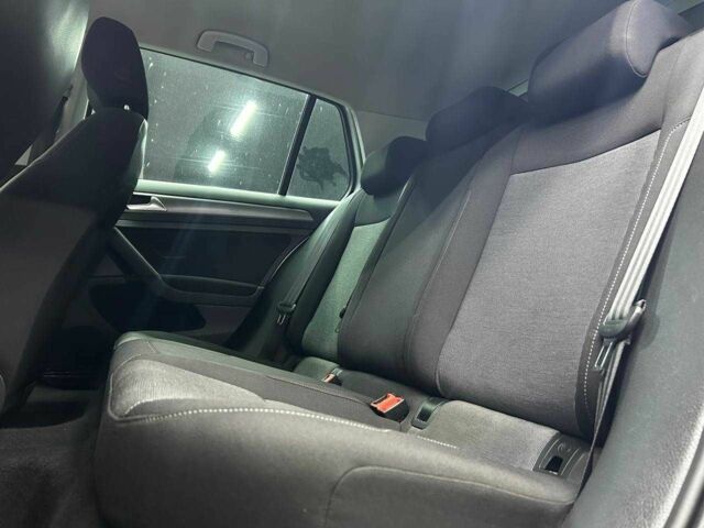 Сірий Фольксваген Гольф, об'ємом двигуна 1.6 л та пробігом 196 тис. км за 8900 $, фото 12 на Automoto.ua