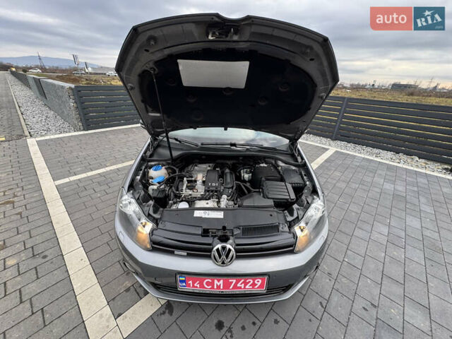 Сірий Фольксваген Гольф, об'ємом двигуна 1.2 л та пробігом 250 тис. км за 9300 $, фото 62 на Automoto.ua