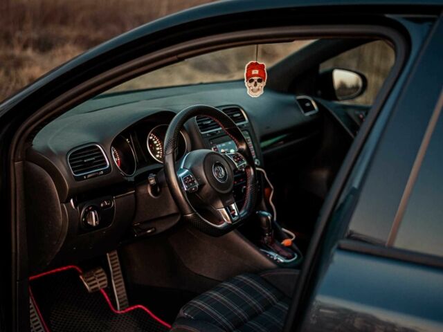 Серый Фольксваген Гольф, объемом двигателя 2 л и пробегом 111 тыс. км за 11500 $, фото 4 на Automoto.ua