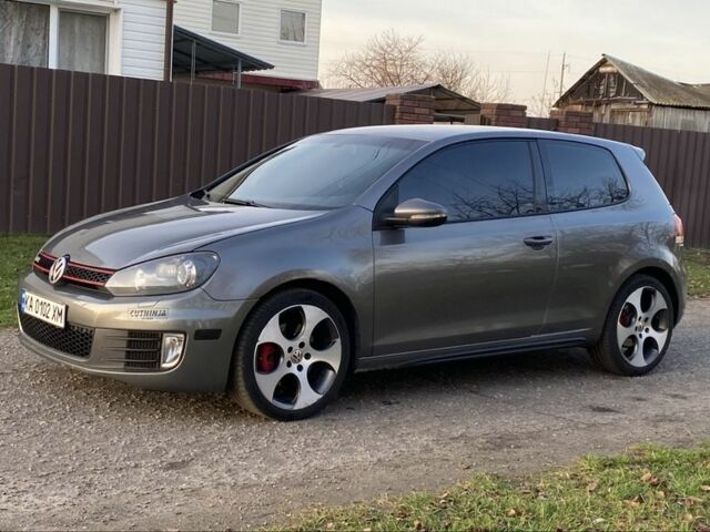 Серый Фольксваген Гольф, объемом двигателя 2 л и пробегом 230 тыс. км за 8100 $, фото 1 на Automoto.ua