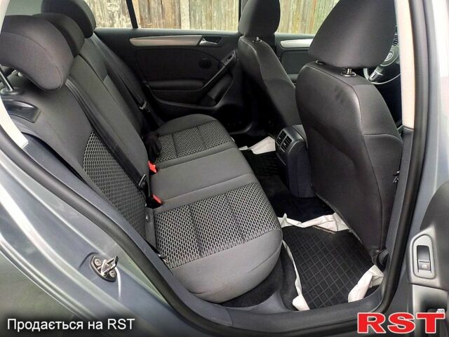 Сірий Фольксваген Гольф, об'ємом двигуна 1.6 л та пробігом 247 тис. км за 8700 $, фото 10 на Automoto.ua