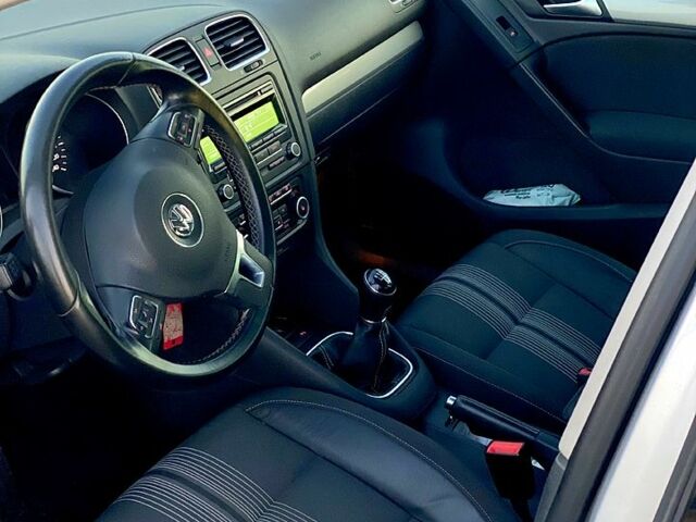 Серый Фольксваген Гольф, объемом двигателя 1.6 л и пробегом 286 тыс. км за 8500 $, фото 3 на Automoto.ua