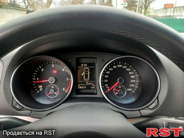 Сірий Фольксваген Гольф, об'ємом двигуна 1.6 л та пробігом 247 тис. км за 8700 $, фото 3 на Automoto.ua