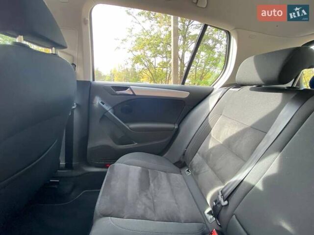 Серый Фольксваген Гольф, объемом двигателя 1.4 л и пробегом 169 тыс. км за 11000 $, фото 17 на Automoto.ua