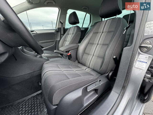Сірий Фольксваген Гольф, об'ємом двигуна 1.2 л та пробігом 250 тис. км за 9300 $, фото 25 на Automoto.ua