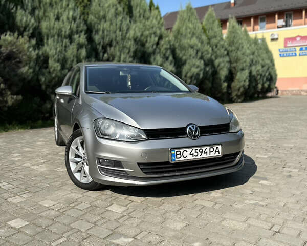 Сірий Фольксваген Гольф, об'ємом двигуна 1.6 л та пробігом 219 тис. км за 10800 $, фото 3 на Automoto.ua