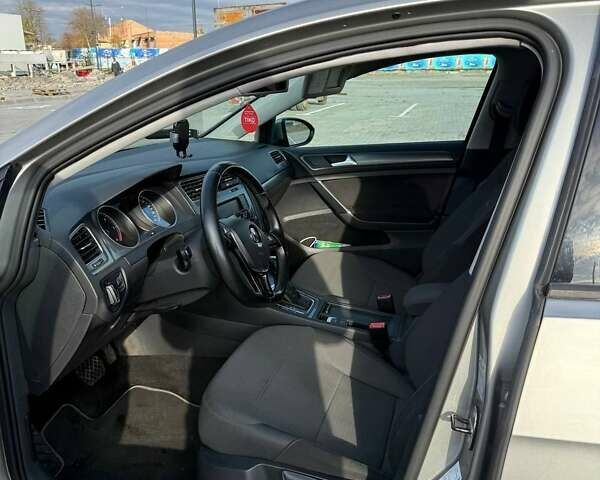 Серый Фольксваген Гольф, объемом двигателя 1.6 л и пробегом 164 тыс. км за 11400 $, фото 28 на Automoto.ua